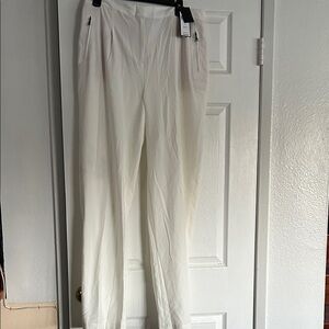 New with tags White BCBG Trousers